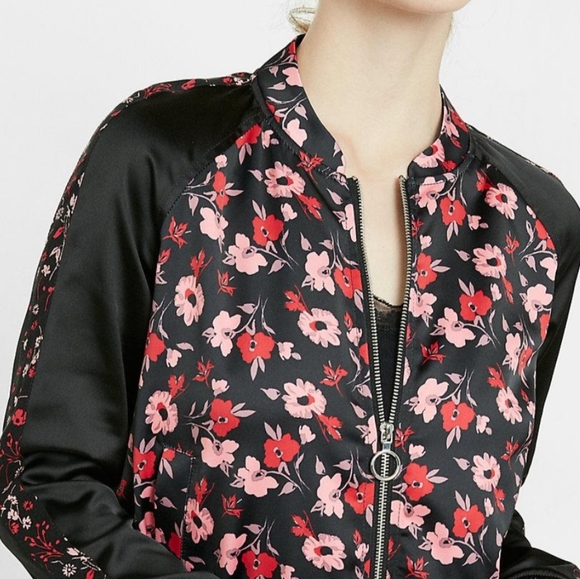 ✨HOST PICK✨EXPRESS Floral Jacket - Picture 2 of 4